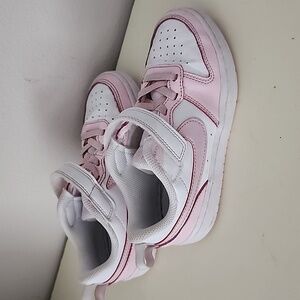 Nike Child"s Tennis Shoe